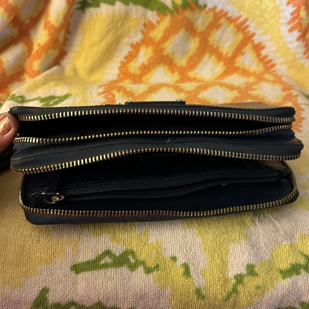 Kate Spade pebbled navy leather zip wallet large - Picture 8 of 9